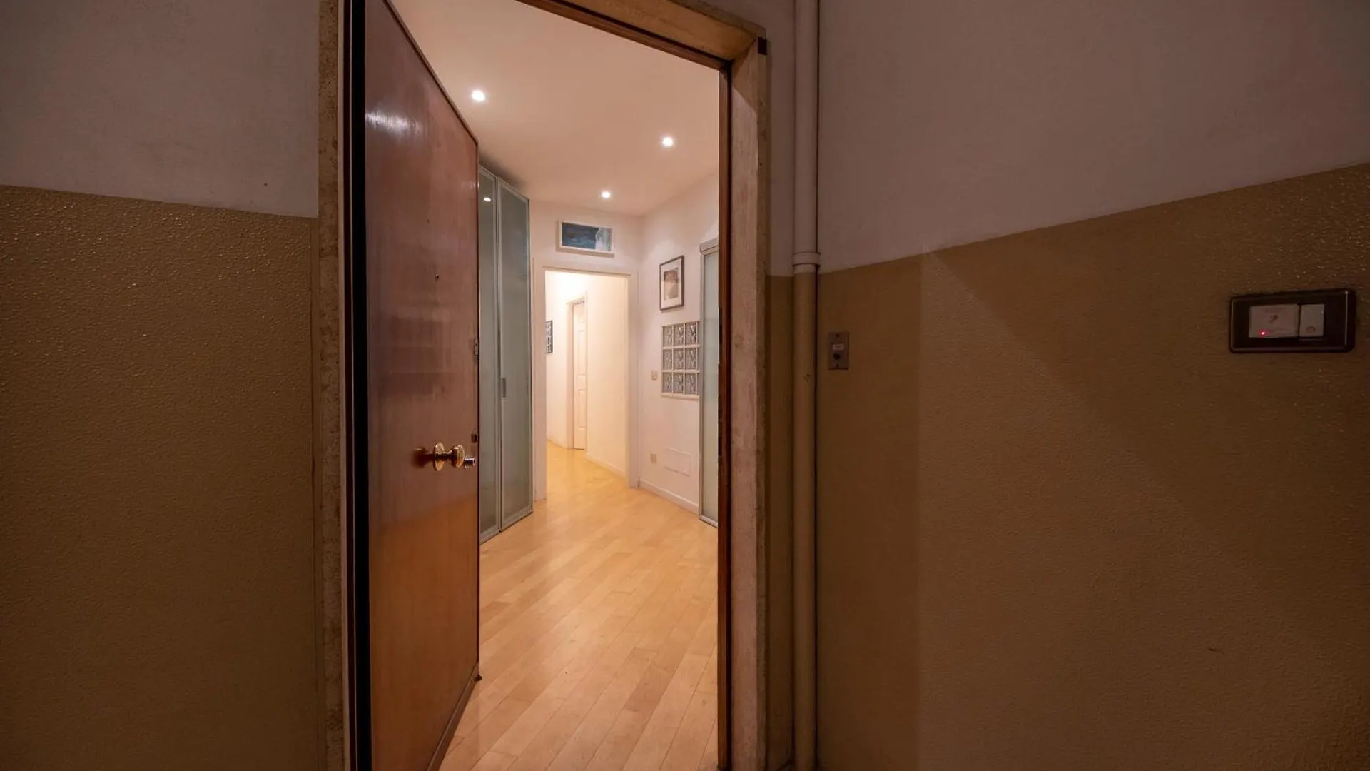 Housmart Treves 2 Apartamento Bolonha